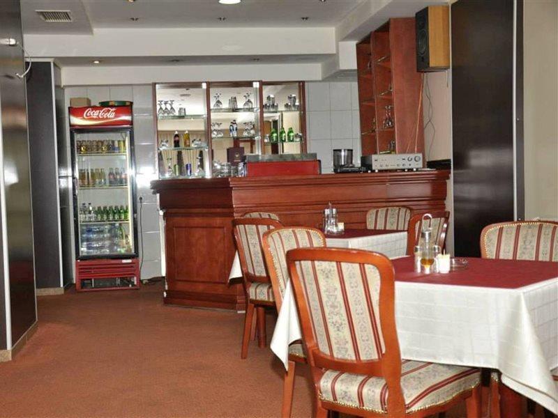 Hotel Atlas Novi Pazar Bagian luar foto