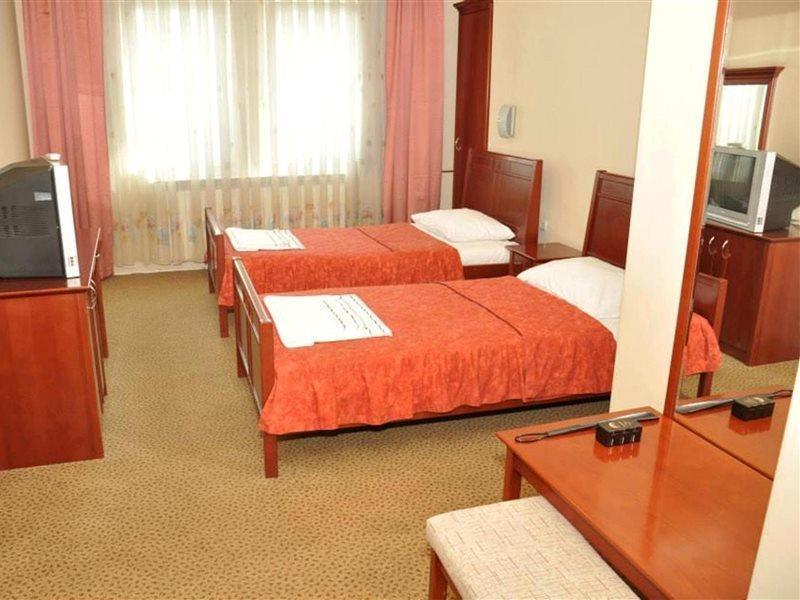 Hotel Atlas Novi Pazar Bagian luar foto