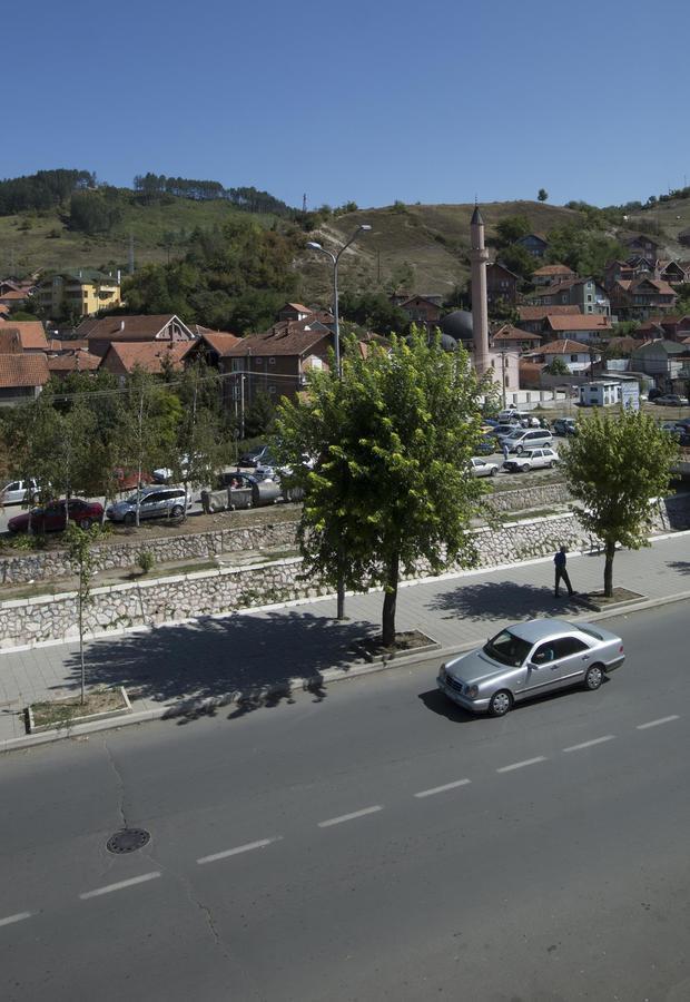 Hotel Atlas Novi Pazar Bagian luar foto