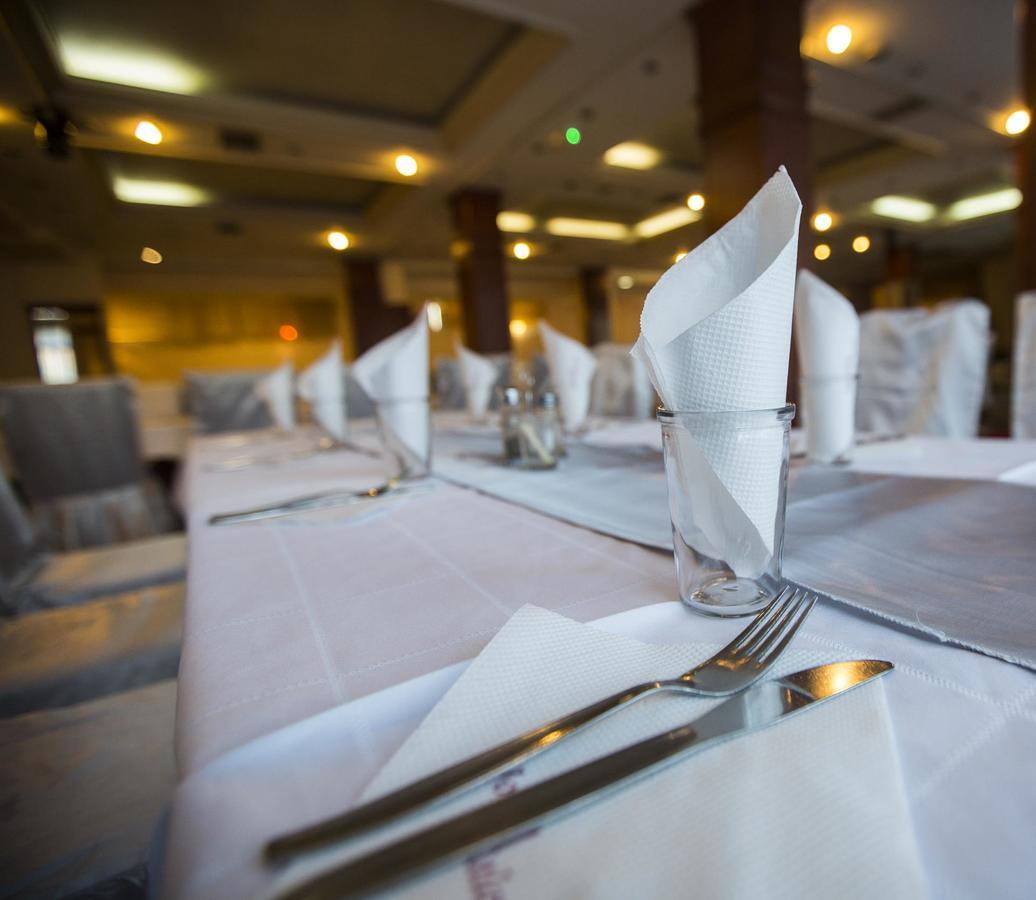 Hotel Atlas Novi Pazar Bagian luar foto
