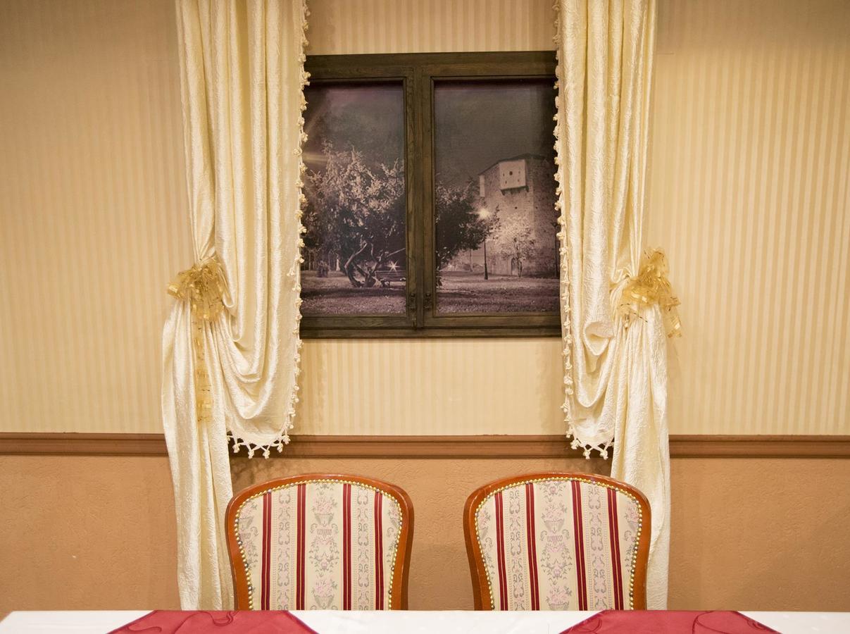 Hotel Atlas Novi Pazar Bagian luar foto